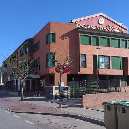 Apartamentos Turisticos Veladiez La Lastrilla Exterior foto